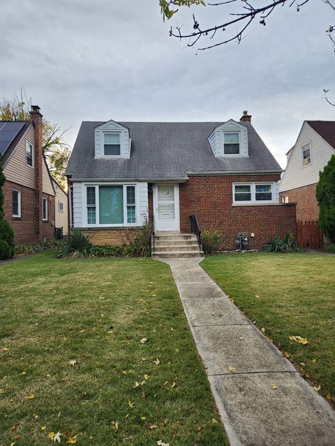 Photo of 1374 Kenilworth Drive, Calumet City, IL 60409 (MLS # 12498106)