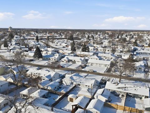 Tiny photo for 8765 S Beck Place, Hometown, IL 60456 (MLS # 12557008)