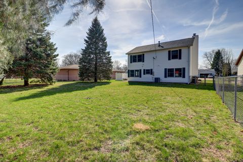 Tiny photo for 1902 19th Avenue, Sterling, IL 61081 (MLS # 12606932)