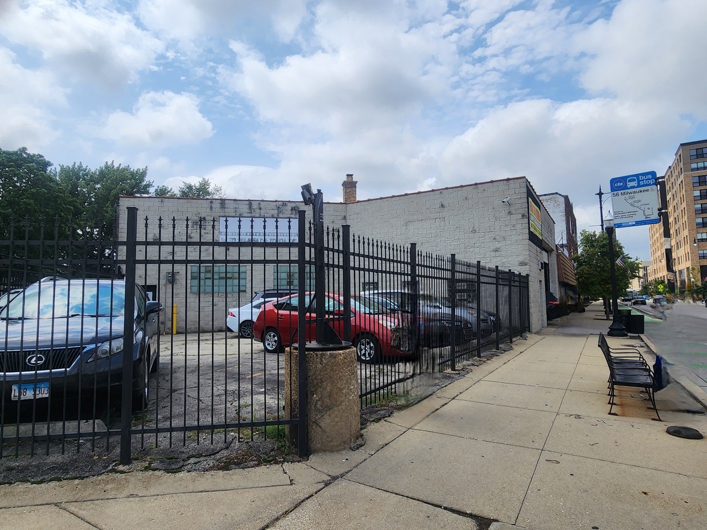 3914 N Milwaukee Avenue