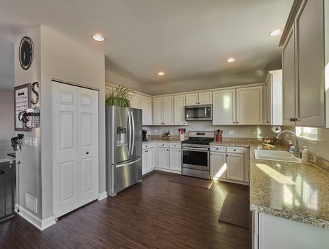 Tiny photo for 2732 Woodworth Avenue, Woodstock, IL 60098 (MLS # 12540034)