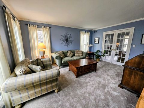 Tiny photo for Algonquin, IL 60102 (MLS # 12614350)