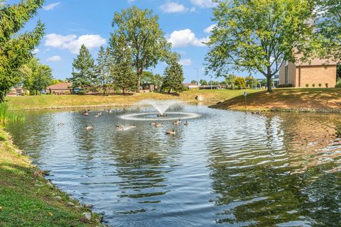 Tiny photo for 11210 S Cherry Court #52C, Palos Hills, IL 60465 (MLS # 12477586)