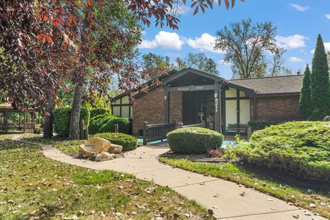Tiny photo for 11210 S Cherry Court #52C, Palos Hills, IL 60465 (MLS # 12477586)