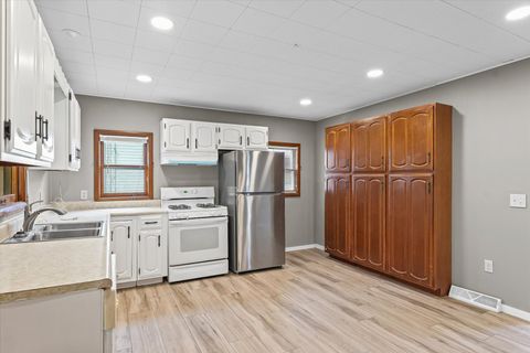 Tiny photo for 242 E Pine Street, Paxton, IL 60957 (MLS # 12540861)