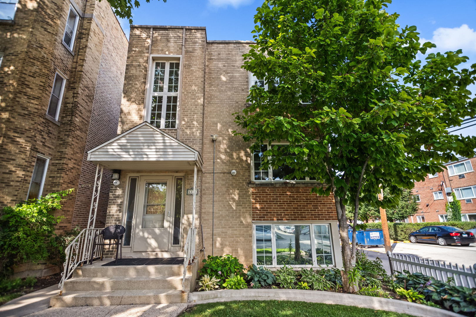 Skokie, Illinois 60077, United States, 6 Bedrooms Bedrooms, ,5 BathroomsBathrooms,Residential,Active,224989