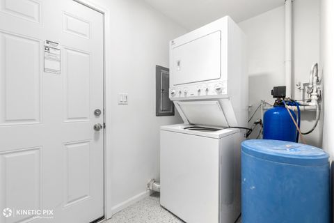 Tiny photo for 1412 W Broadview Avenue, Crete, IL 60417 (MLS # 12572345)