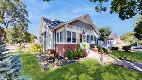 A home in West Dundee