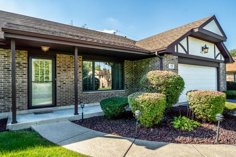 Tiny photo for 11556 Autobahn Drive W, Palos Park, IL 60464 (MLS # 12793382)