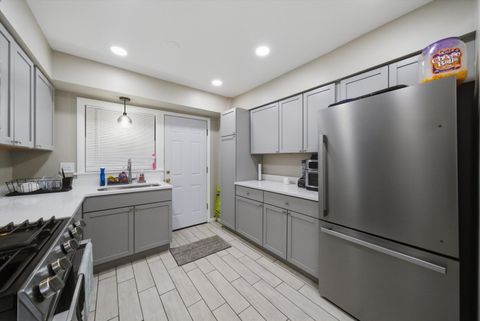 Tiny photo for 3172 W Meadow Lane Drive #26, Merrionette Park, IL 60803 (MLS # 12590251)