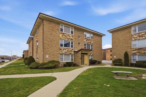 Photo of 3172 W Meadow Lane Drive #26, Merrionette Park, IL 60803 (MLS # 12590251)