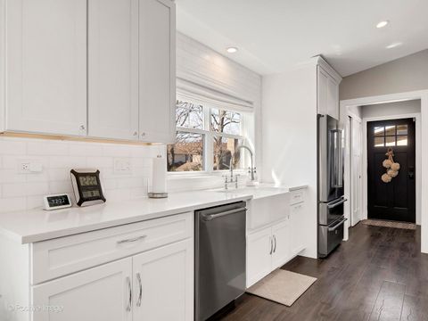 Tiny photo for 5214 Howard Avenue, Western Springs, IL 60558 (MLS # 12419064)