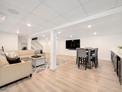 Tiny photo for 5214 Howard Avenue, Western Springs, IL 60558 (MLS # 12419064)