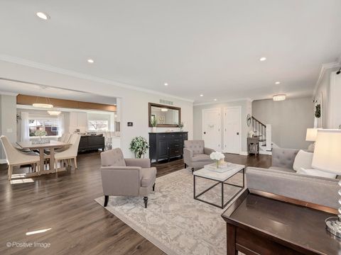 Tiny photo for 5214 Howard Avenue, Western Springs, IL 60558 (MLS # 12419064)