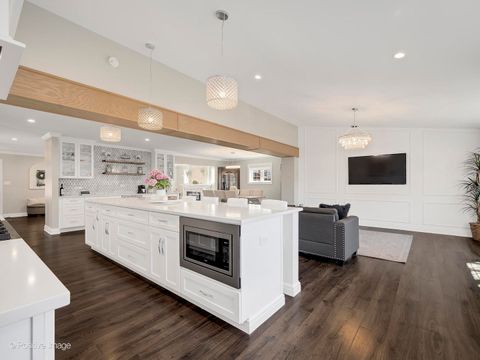 Tiny photo for 5214 Howard Avenue, Western Springs, IL 60558 (MLS # 12419064)