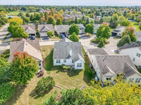 Tiny photo for 16012 Carillon Lakes Court, Crest Hill, IL 60403 (MLS # 12484957)