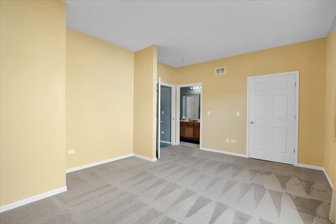 Tiny photo for 16012 Carillon Lakes Court, Crest Hill, IL 60403 (MLS # 12484957)