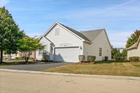Photo of 16012 Carillon Lakes Court, Crest Hill, IL 60403 (MLS # 12484957)
