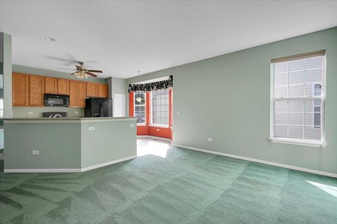 Tiny photo for 16012 Carillon Lakes Court, Crest Hill, IL 60403 (MLS # 12484957)