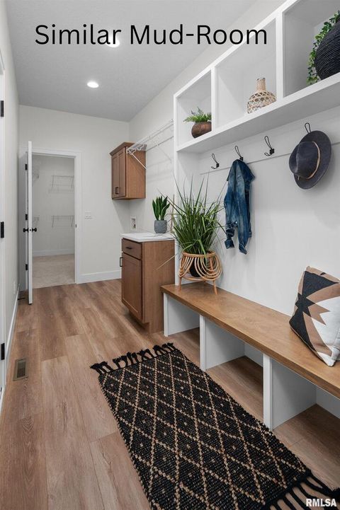 Tiny photo for 4711 WILLOW Circle, Davenport, IA 52806 (MLS # QC4269993)