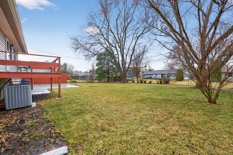 Tiny photo for 623 Colonial Drive, DeKalb, IL 60115 (MLS # 12584123)