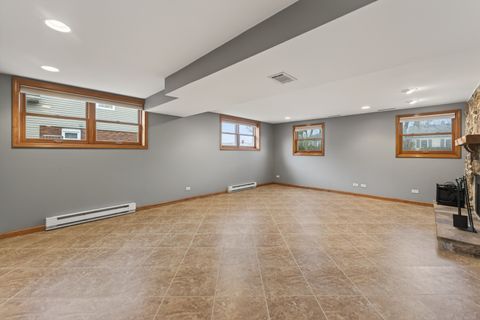 Tiny photo for 623 Colonial Drive, DeKalb, IL 60115 (MLS # 12584123)