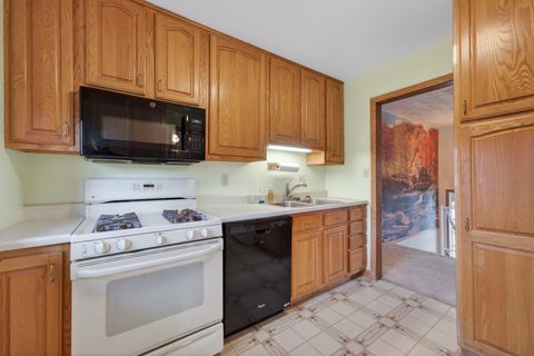 Tiny photo for 623 Colonial Drive, DeKalb, IL 60115 (MLS # 12584123)