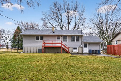 Tiny photo for 623 Colonial Drive, DeKalb, IL 60115 (MLS # 12584123)