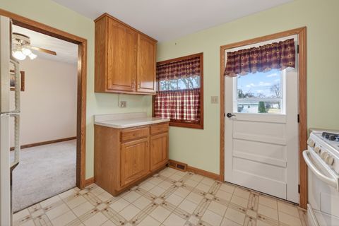 Tiny photo for 623 Colonial Drive, DeKalb, IL 60115 (MLS # 12584123)