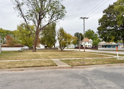 105 W Martin Street Forrest IL 61741