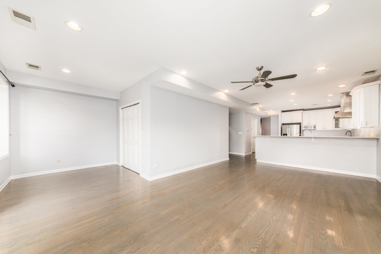 1517 N Ashland Avenue 4