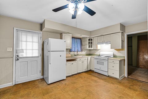 Tiny photo for 16410 Laura Lane, Oak Forest, IL 60452 (MLS # 12733934)