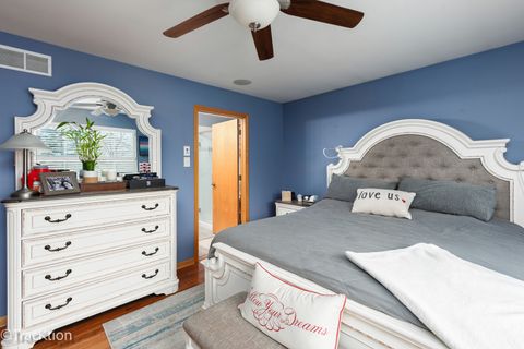 Tiny photo for 907 E Broadway Avenue, Winthrop Harbor, IL 60096 (MLS # 12574593)