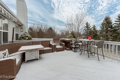 Tiny photo for 907 E Broadway Avenue, Winthrop Harbor, IL 60096 (MLS # 12574593)