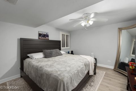 Tiny photo for 907 E Broadway Avenue, Winthrop Harbor, IL 60096 (MLS # 12574593)