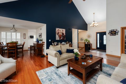 Tiny photo for 907 E Broadway Avenue, Winthrop Harbor, IL 60096 (MLS # 12574593)