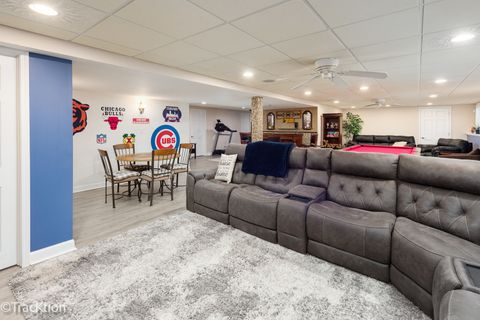 Tiny photo for 907 E Broadway Avenue, Winthrop Harbor, IL 60096 (MLS # 12574593)