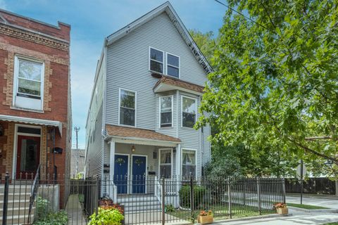 3258 N OAKLEY Avenue 3 Chicago IL 60618