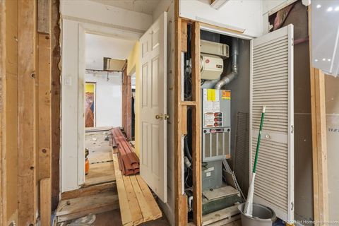 Tiny photo for 7817 W 98th Place, Hickory Hills, IL 60457 (MLS # 12611426)