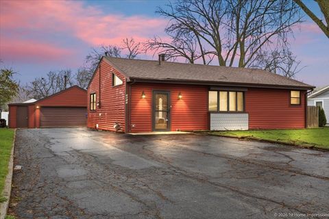 Tiny photo for 7817 W 98th Place, Hickory Hills, IL 60457 (MLS # 12611426)