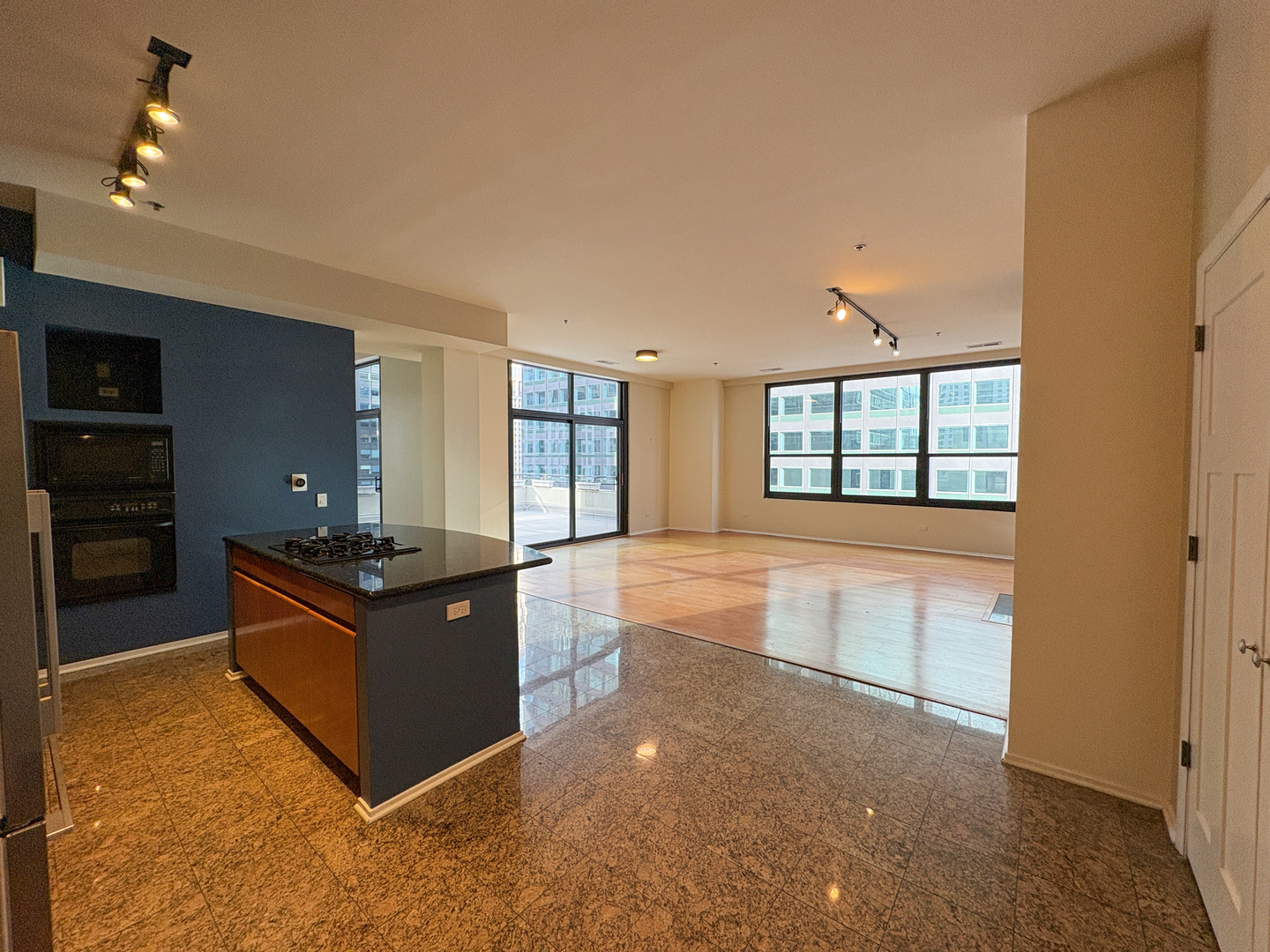 130 S Canal Street 9M