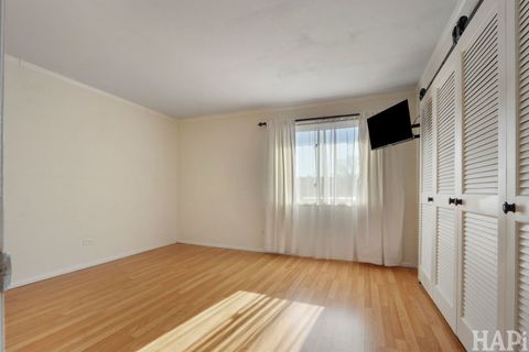 Tiny photo for 558 Chard Court, Grayslake, IL 60030 (MLS # 12556138)