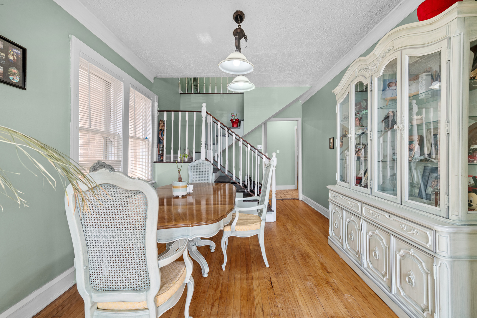 1228 W 96th Street