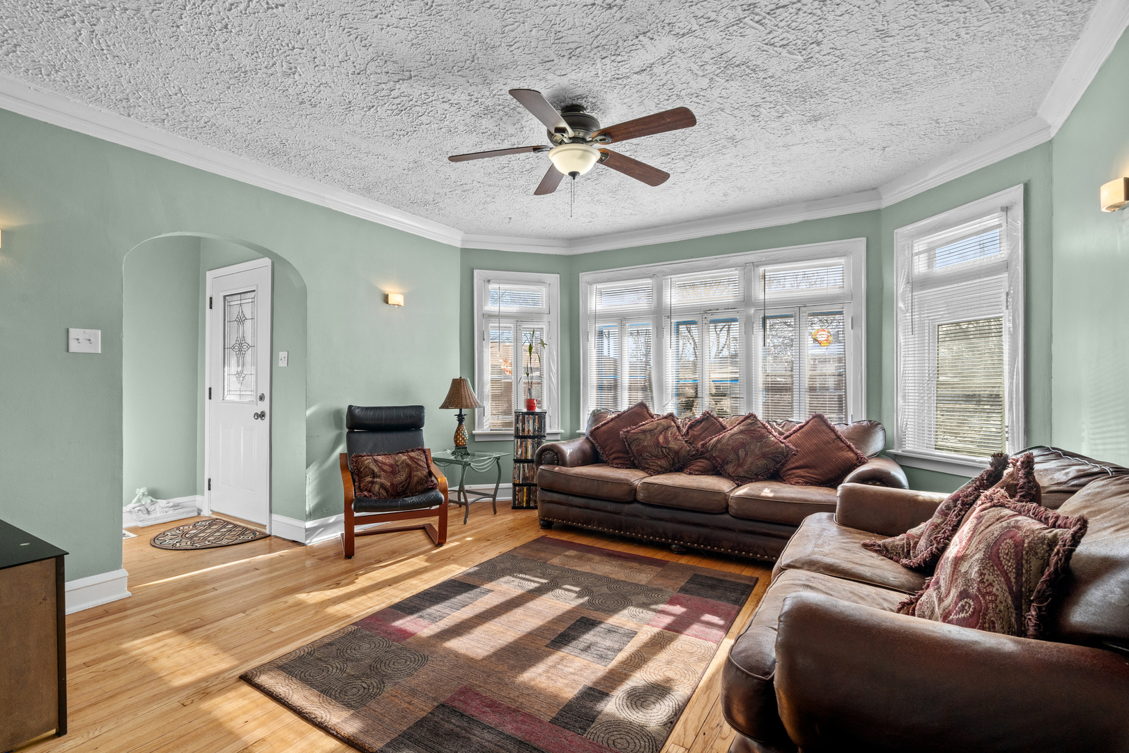 1228 W 96th Street