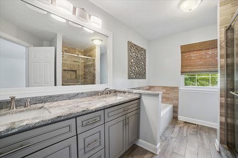 Tiny photo for 14 Buchanan Lane, Streamwood, IL 60107 (MLS # 12448200)