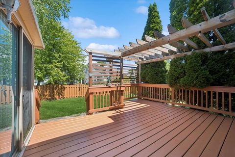 Tiny photo for 14 Buchanan Lane, Streamwood, IL 60107 (MLS # 12448200)