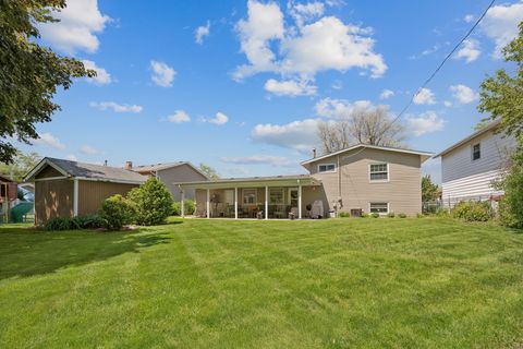 Tiny photo for 974 Yorkshire Drive, Hanover Park, IL 60133 (MLS # 12644405)