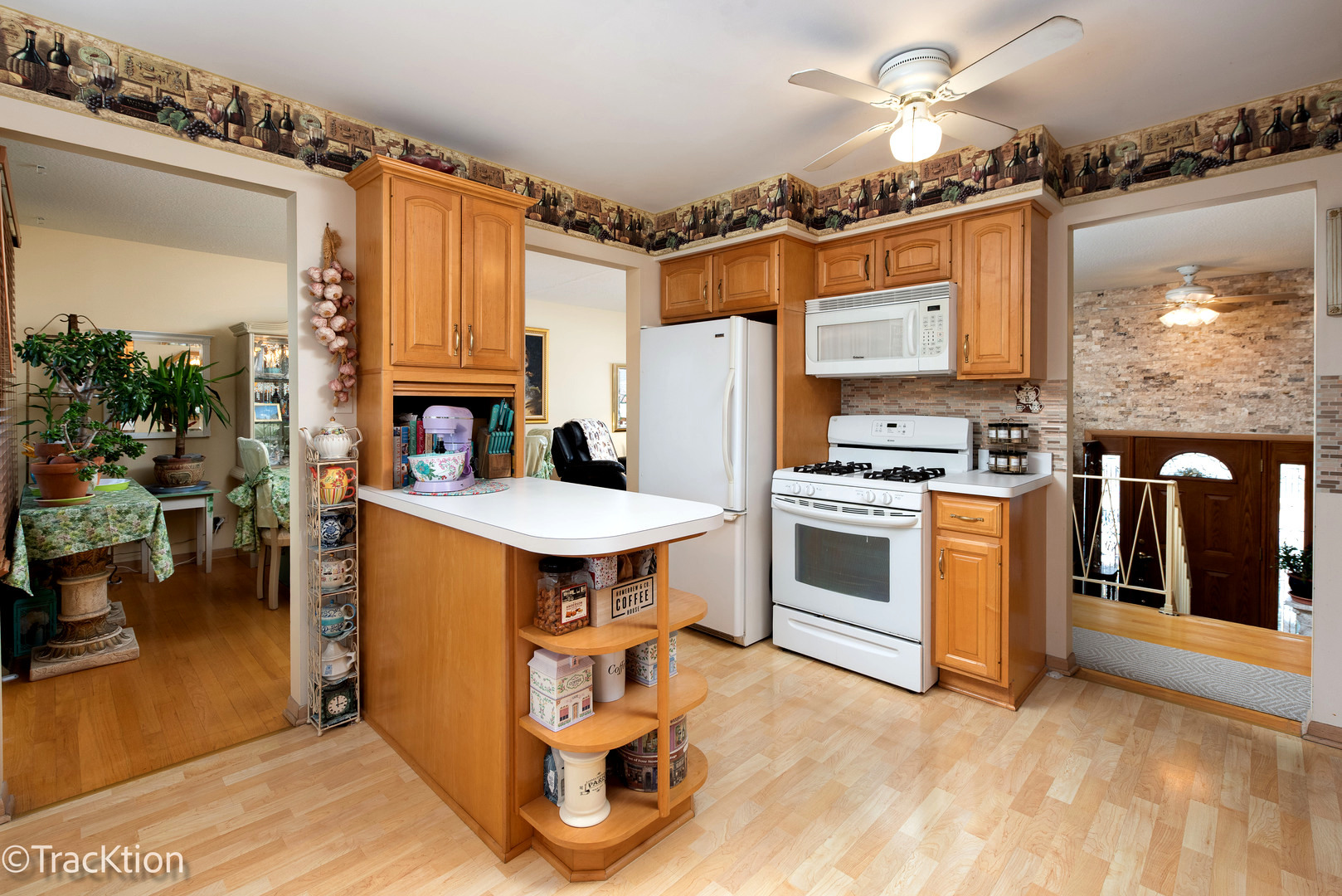 551 N PLAMONDON Drive