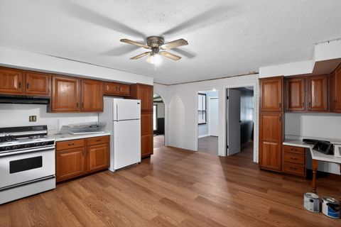 Tiny photo for 812 N 5th Street, Breese, IL 62230 (MLS # 12653090)