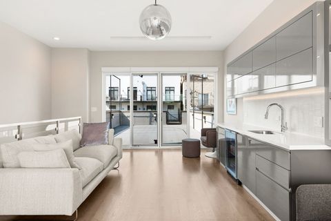 Tiny photo for 1624 W Pierce Avenue, Chicago, IL 60622 (MLS # 12346346)